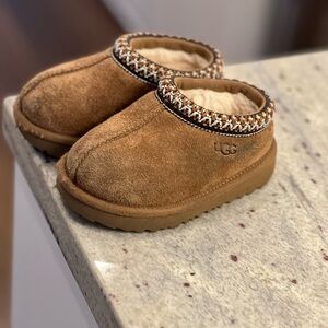 UGG Chestnut Suede Slippers with Patterned Trim
